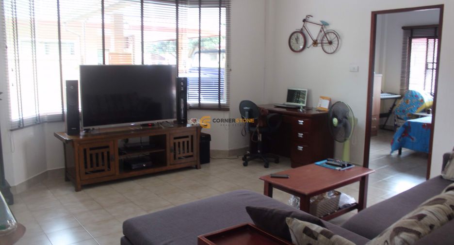 Casa en alquiler de 4 habitaciones en Bang Lamung, Chonburi
