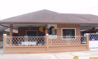 Casa en alquiler de 4 habitaciones en Bang Lamung, Chonburi