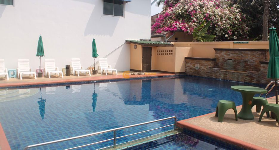 Casa en alquiler de 4 habitaciones en Bang Lamung, Chonburi