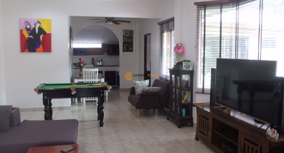Casa en alquiler de 4 habitaciones en Bang Lamung, Chonburi