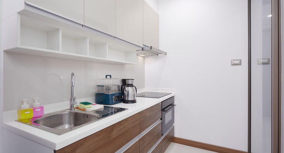 For sale 2 bedrooms condo in Watthana, Bangkok