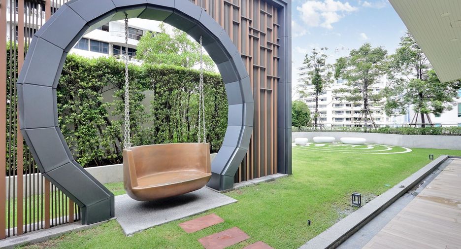 For sale 2 bedrooms condo in Watthana, Bangkok