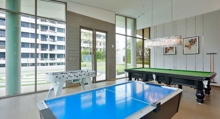 For sale 2 bedrooms condo in Watthana, Bangkok