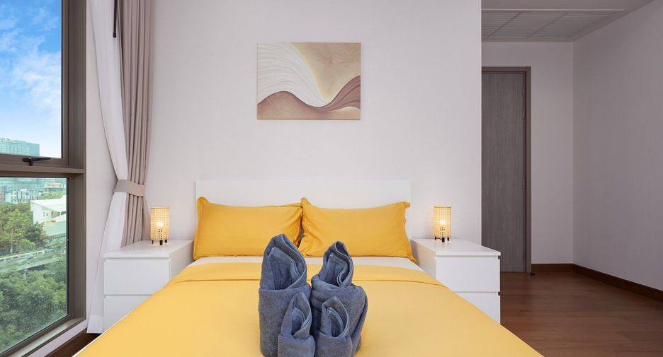 For sale 2 bedrooms condo in Watthana, Bangkok