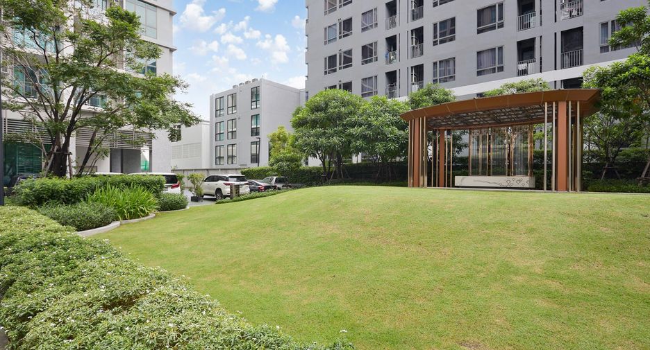 For sale 2 bedrooms condo in Watthana, Bangkok