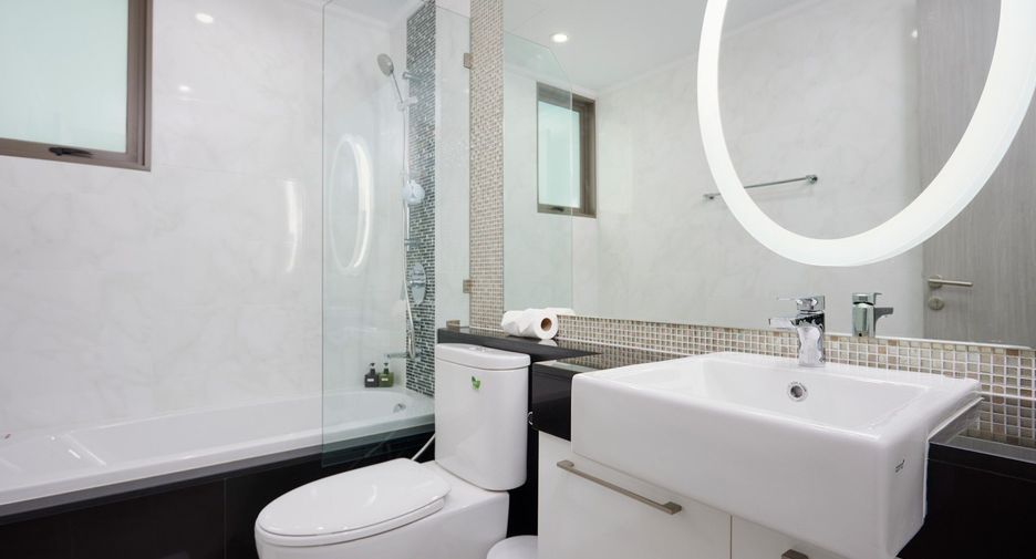 For sale 2 bedrooms condo in Watthana, Bangkok