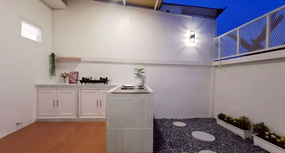 For sale 2 bedrooms townhouse in Sai Mai, Bangkok