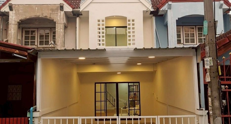 For sale 2 bedrooms townhouse in Sai Mai, Bangkok