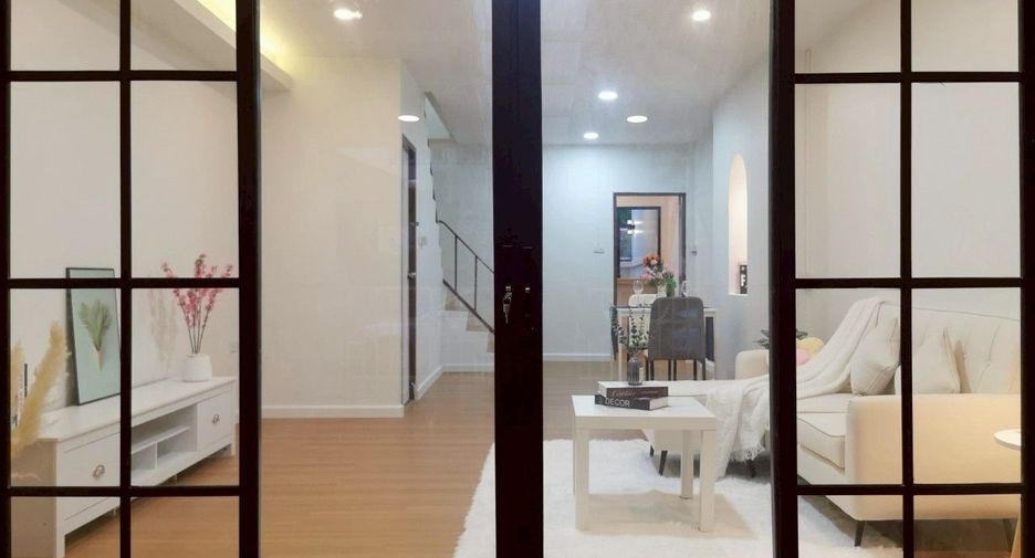 For sale 2 bedrooms townhouse in Sai Mai, Bangkok