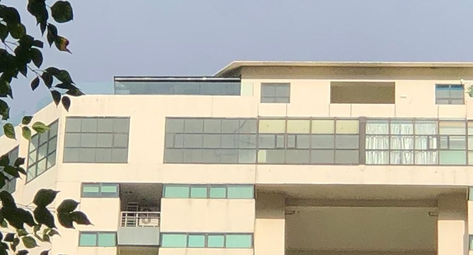 Wohnung zum Kauf mit 4 Zimmer in Sathon, Bangkok