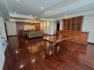 For rent 3 bedrooms apartment in Pathum Wan, Bangkok