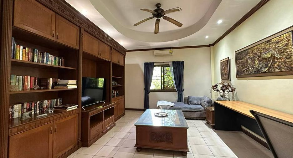 For rent 3 bedrooms house in South Pattaya, Pattaya
