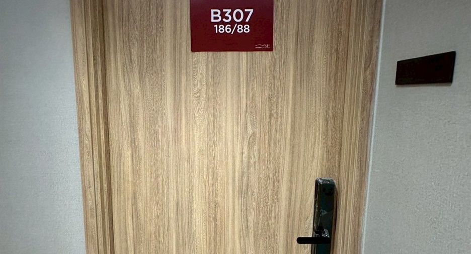 For rent 1 bed condo in Watthana, Bangkok