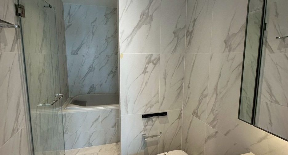 For rent 1 bed condo in Watthana, Bangkok