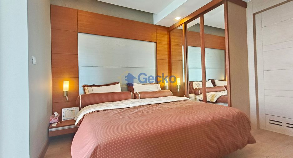 For rent 2 bedrooms condo in North Pattaya, Pattaya
