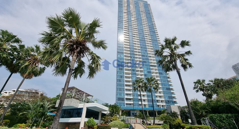 For rent 2 bedrooms condo in North Pattaya, Pattaya