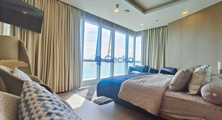 For rent 2 bedrooms condo in North Pattaya, Pattaya