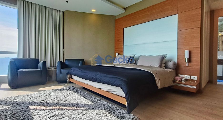 For rent 2 bedrooms condo in North Pattaya, Pattaya