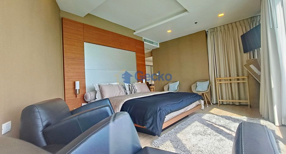For rent 2 bedrooms condo in North Pattaya, Pattaya