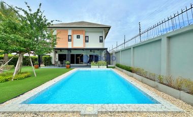 Casa en alquiler de 3 habitaciones en Bang Lamung, Chonburi