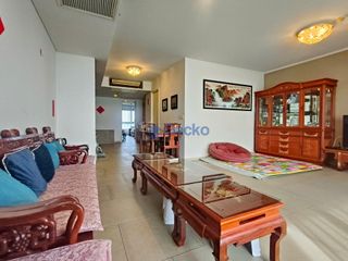 For rent 2 bedrooms condo in Bang Lamung, Chonburi