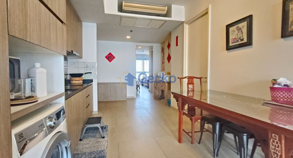 For rent 2 bedrooms condo in North Pattaya, Pattaya