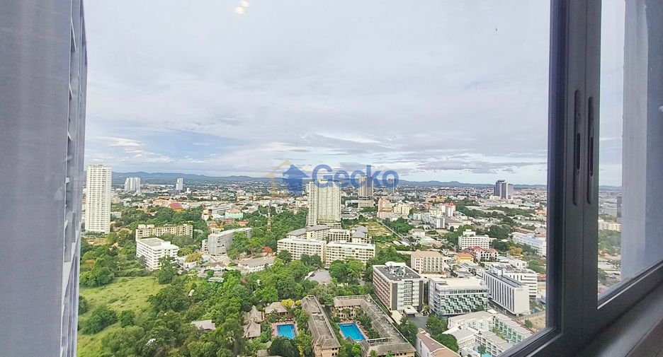 For rent 2 bedrooms condo in North Pattaya, Pattaya