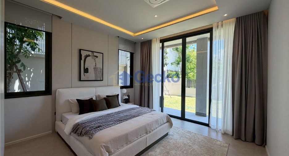 For rent 4 bedrooms house in East Pattaya, Pattaya