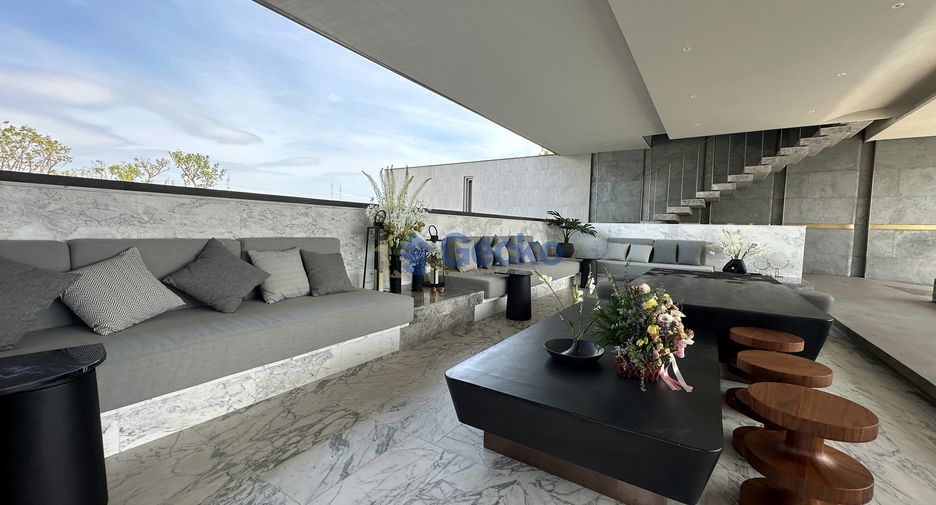 For rent 4 bedrooms house in East Pattaya, Pattaya