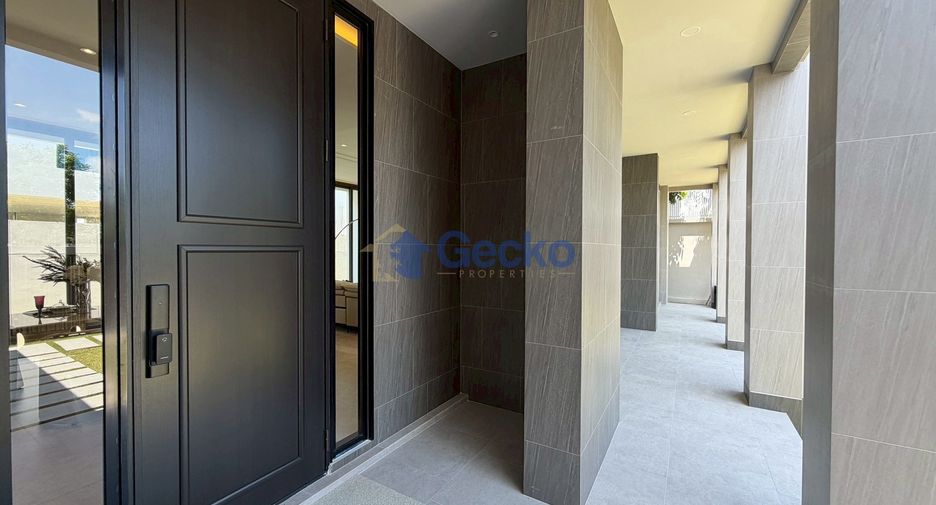 For rent 4 bedrooms house in East Pattaya, Pattaya