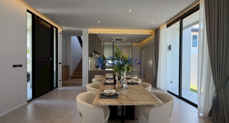 For rent 4 bedrooms house in East Pattaya, Pattaya