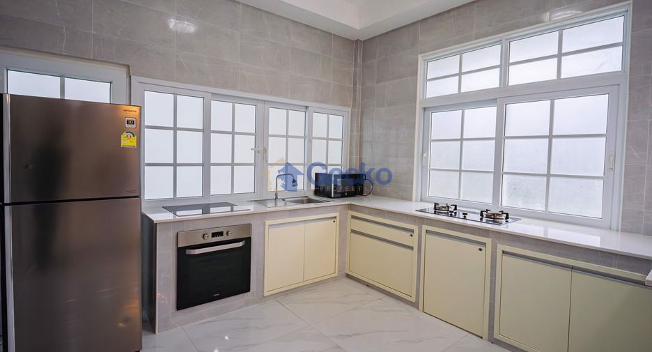 Haus zur Miete mit 4 Zimmer in Jomtien, Pattaya