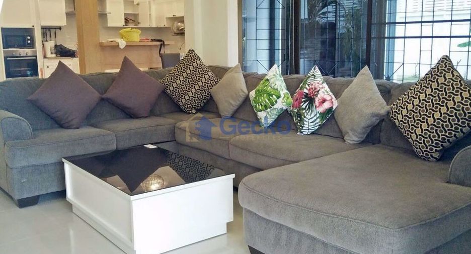 For rent 3 bedrooms house in East Pattaya, Pattaya
