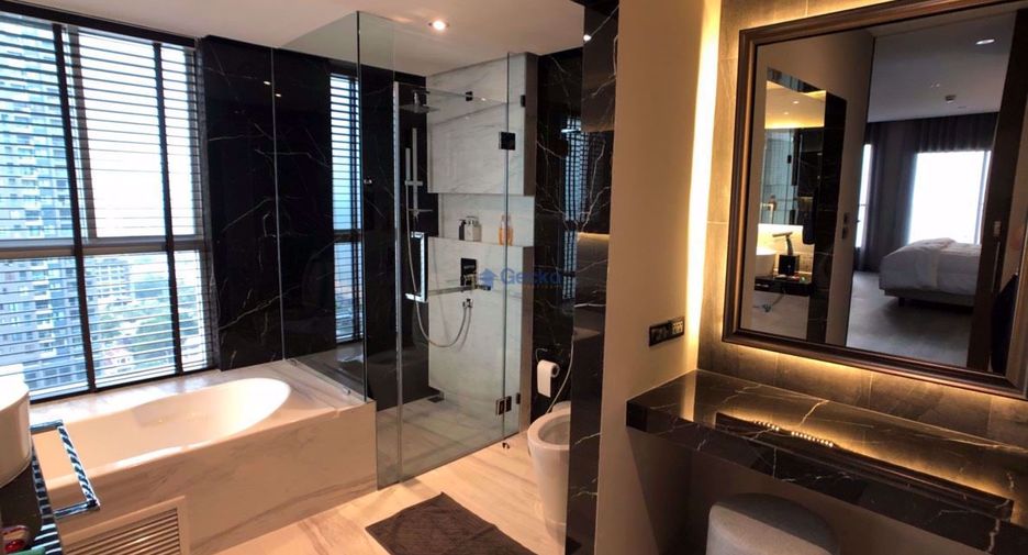 For rent 3 bedrooms condo 