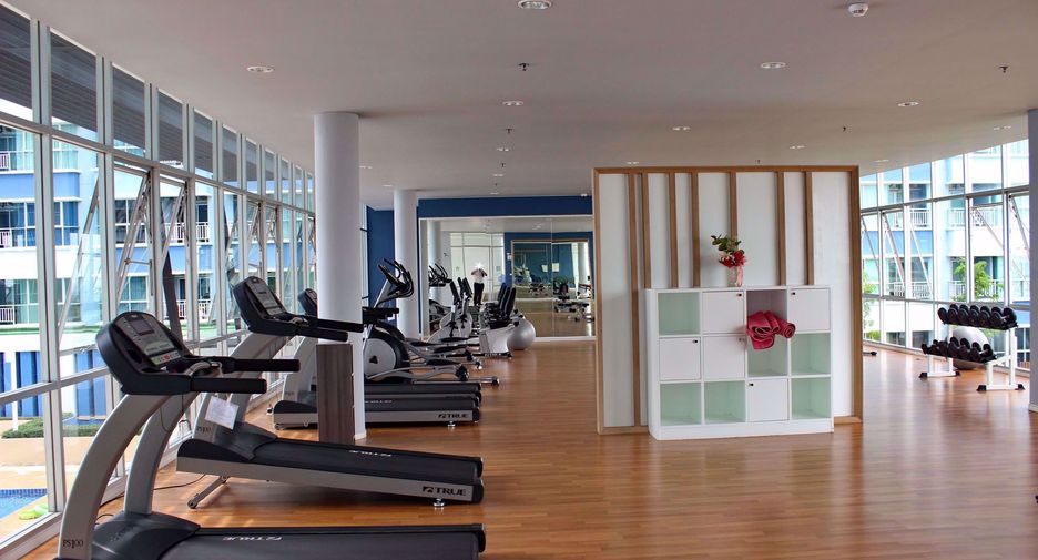 For rent 3 bedrooms condo 
