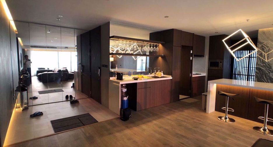 For rent 3 bedrooms condo 