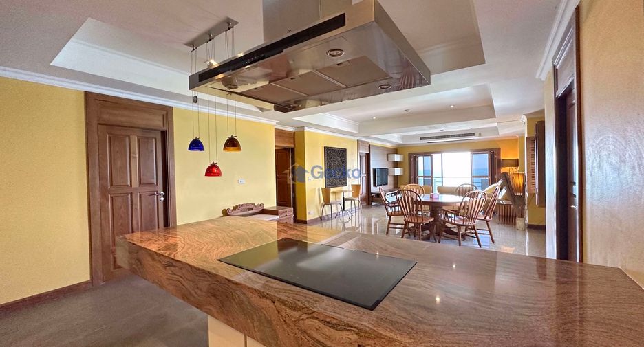 Condo en alquiler de 3 habitaciones en Sattahip, Chonburi