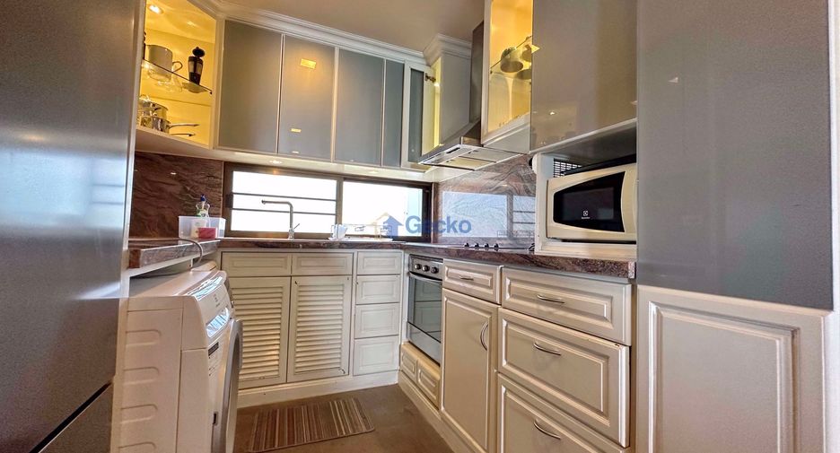 Condo en alquiler de 3 habitaciones en Sattahip, Chonburi