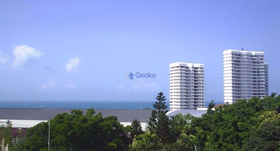 For rent 4 bedrooms house in Pratumnak, Pattaya