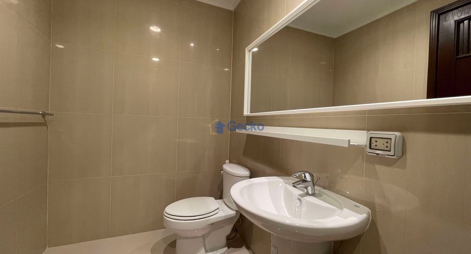 For rent 2 bedrooms condo in Central Pattaya, Pattaya