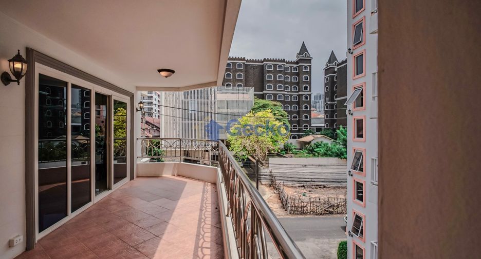 For rent 1 bed condo in Pratumnak, Pattaya