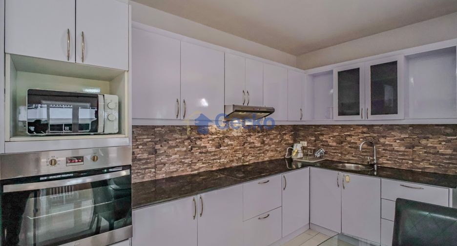 For rent 1 bed condo in Pratumnak, Pattaya