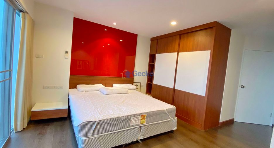 For rent 2 bedrooms condo in North Pattaya, Pattaya