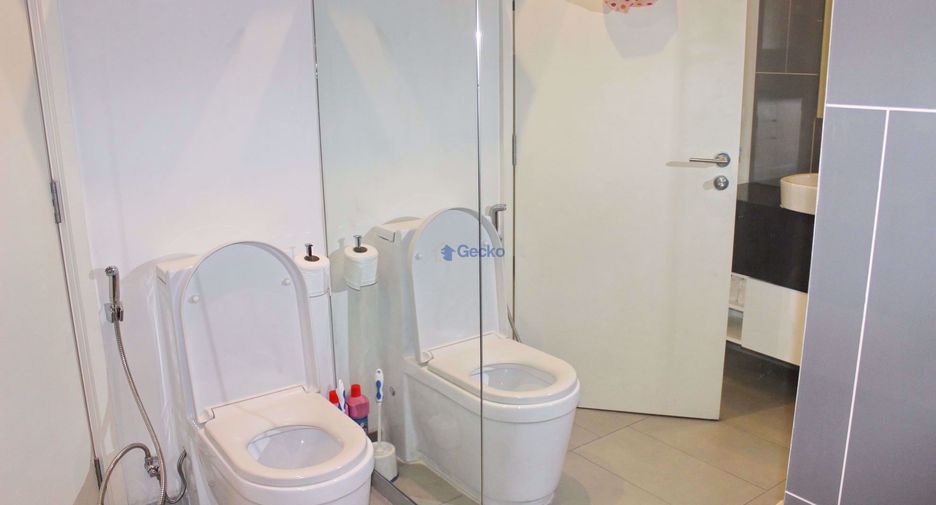 For rent 2 bedrooms condo in North Pattaya, Pattaya