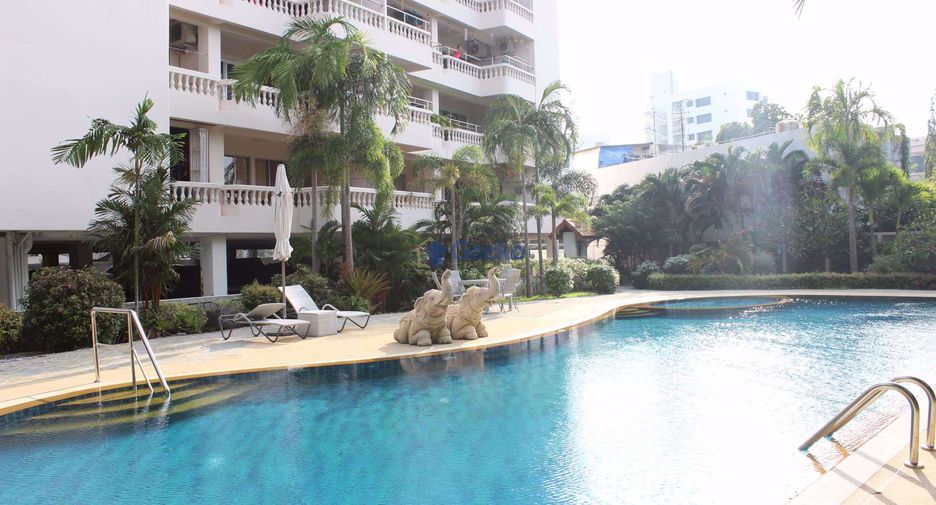 For rent 2 bedrooms condo in Pratumnak, Pattaya