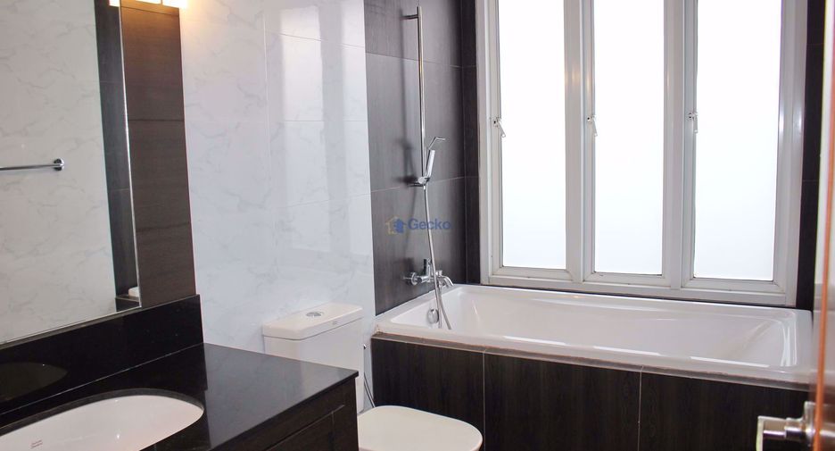For rent 3 bedrooms house in East Pattaya, Pattaya