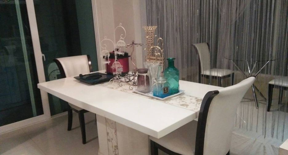 For sale 3 bedrooms townhouse in Wang Thonglang, Bangkok