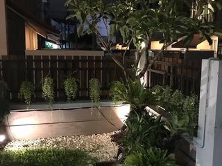 For sale 3 bedrooms townhouse in Wang Thonglang, Bangkok