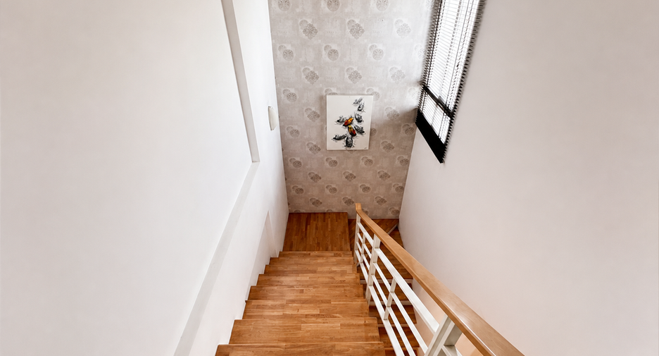 For sale 3 bedrooms townhouse in Wang Thonglang, Bangkok