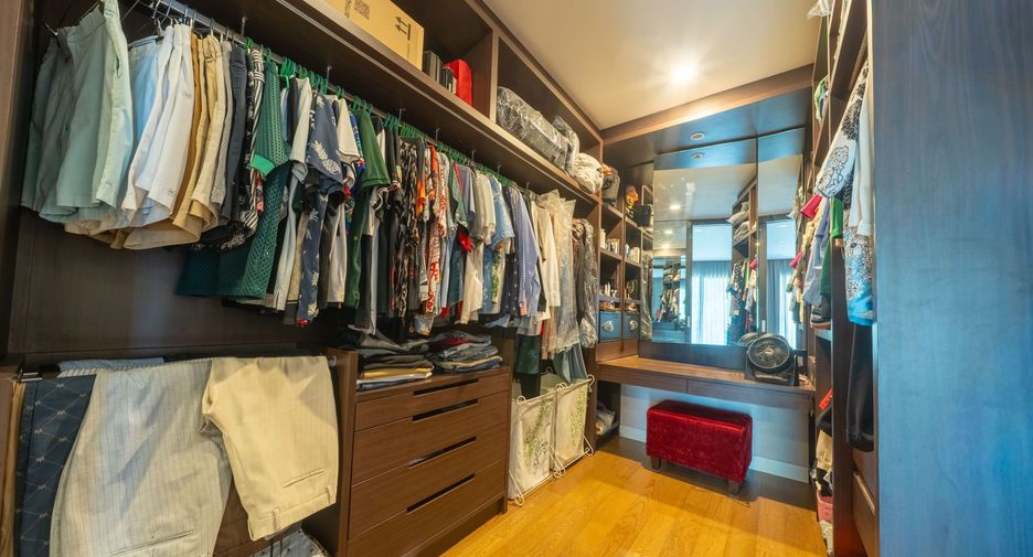 Casa en venta de 5 habitaciones en Sai Mai, Bangkok